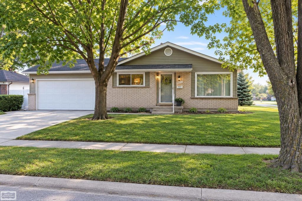 23927 Demley Dr, Clinton Township