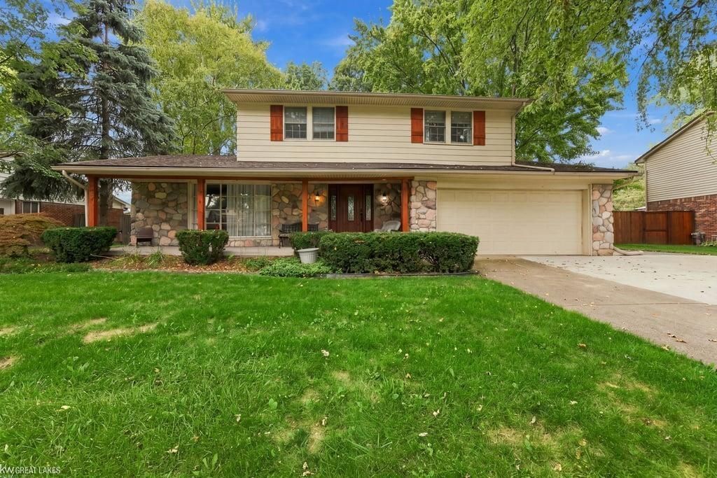 39948 Twenlow Dr, Clinton Township