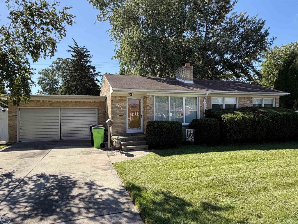16990 Martin Rd, Roseville