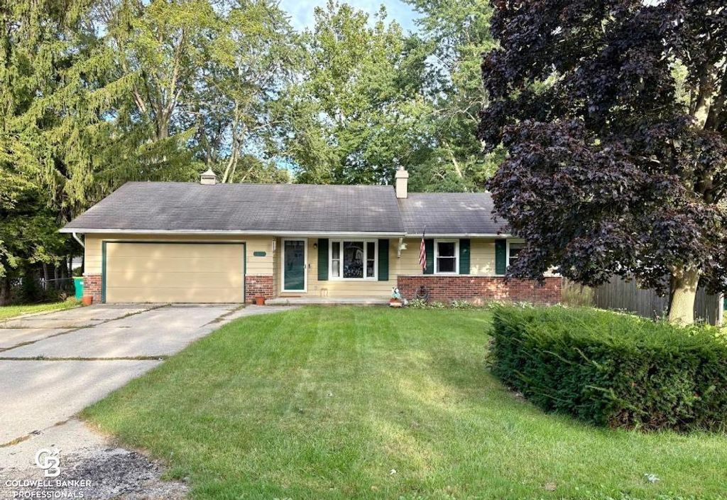 3050 Oakwood Dr, Port Huron