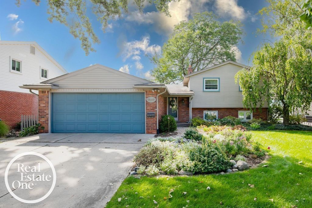 36419 Sunnydale St, Livonia city