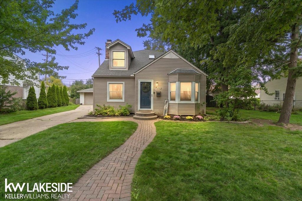 21521 Gaukler St, Saint Clair Shores