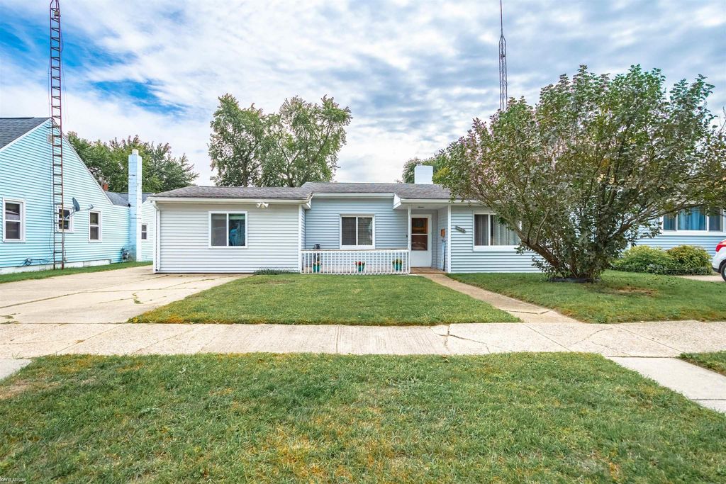 1730 Jenks St, Port Huron