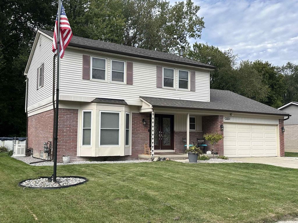 34335 Lakewood Dr, New Baltimore