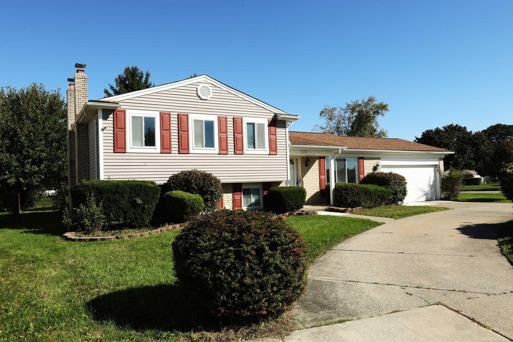 5181 Fredrick Dr, Sterling Heights