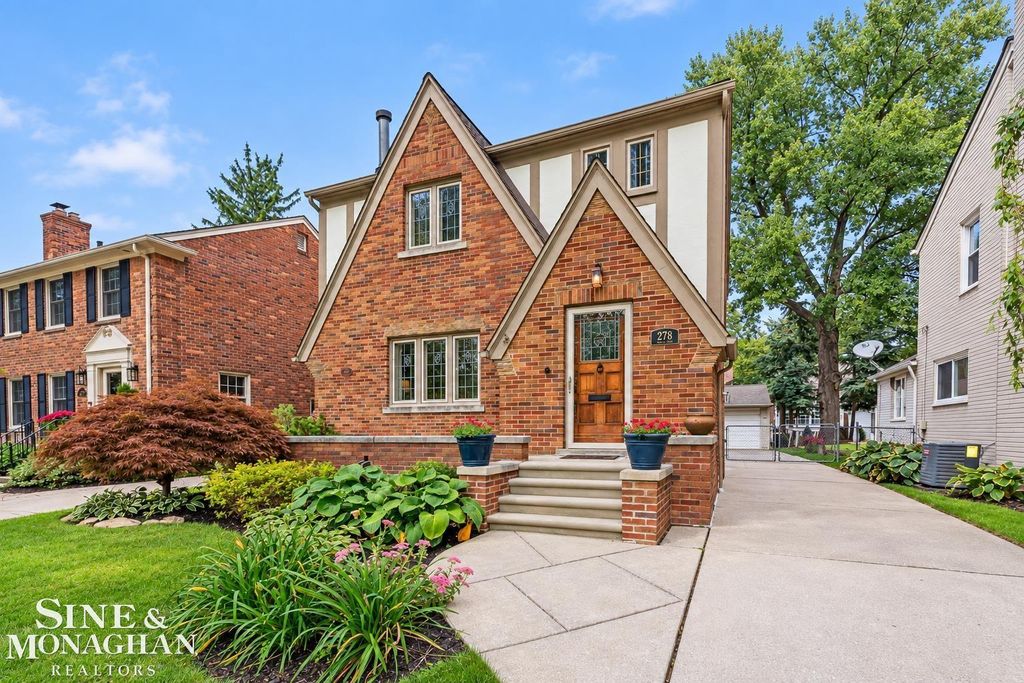 278 Moran Rd, Grosse Pointe Farms