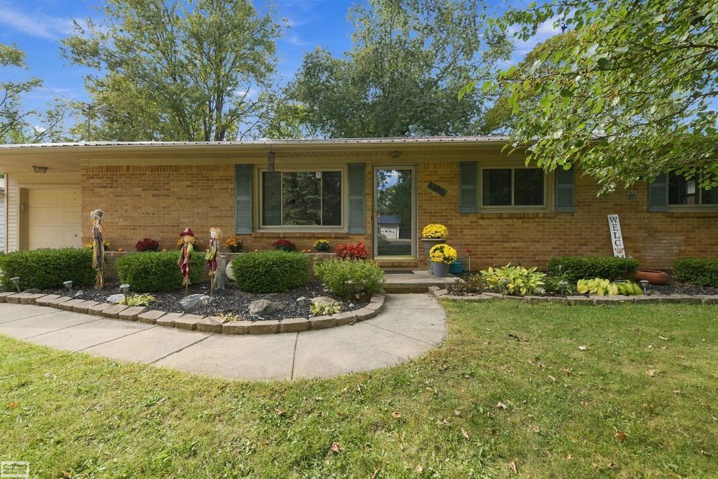 537 N Neeper, Capac