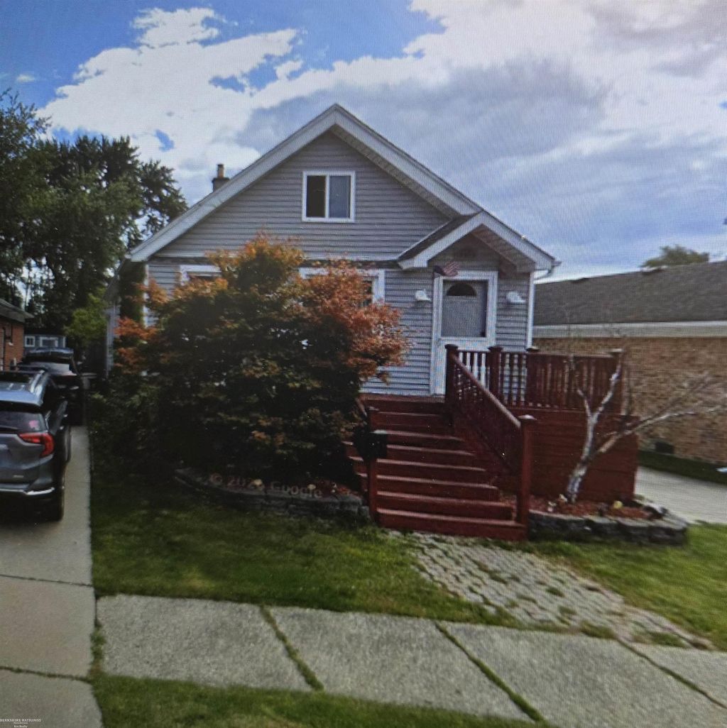 27726 Joan St, Saint Clair Shores