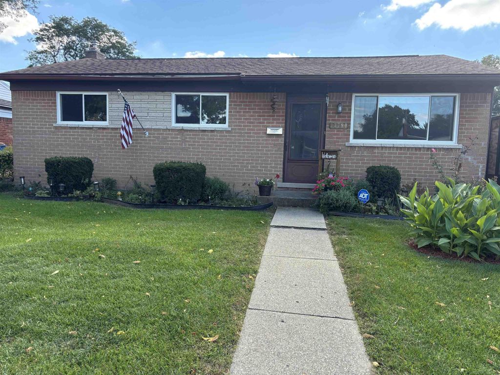 13790 Joyce Dr, Warren