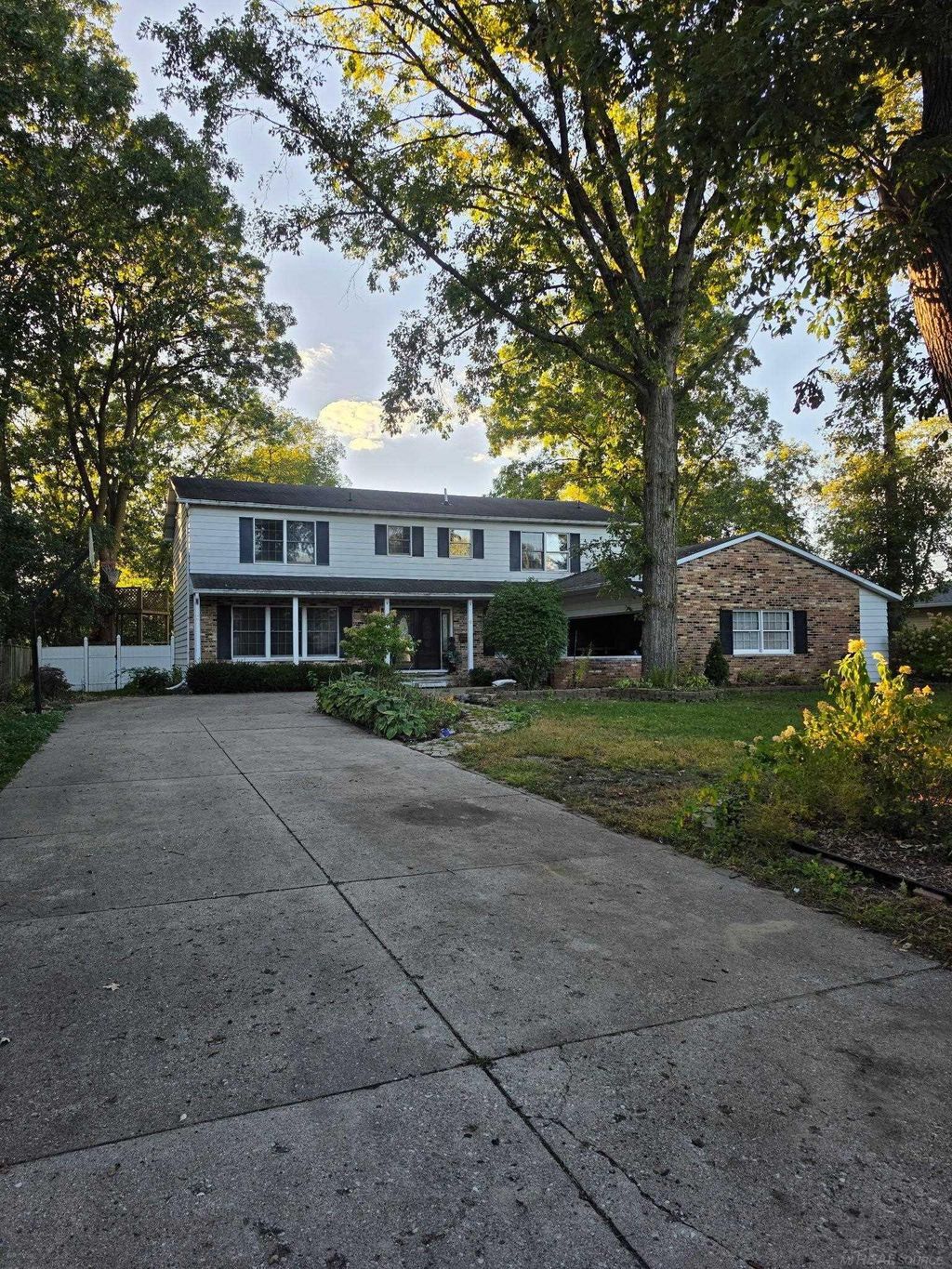 717 Kane St, Mount Pleasant