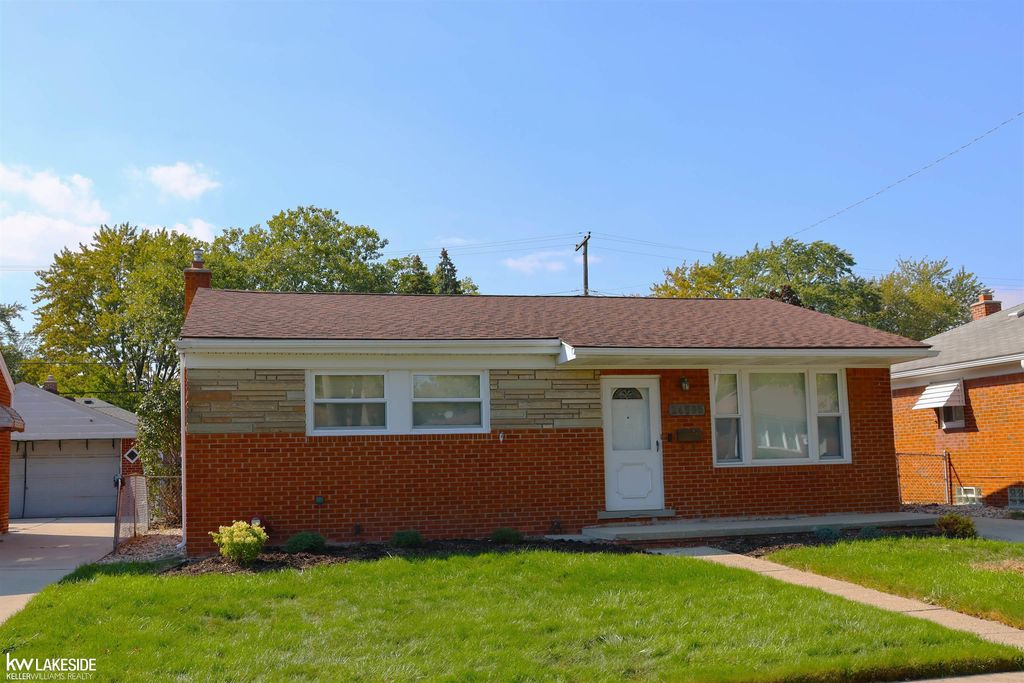 24595 Beck Ave, Eastpointe