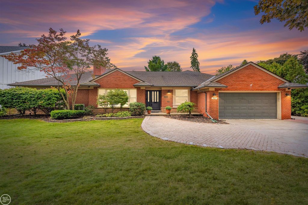 727 N Renaud, Grosse Pointe Woods
