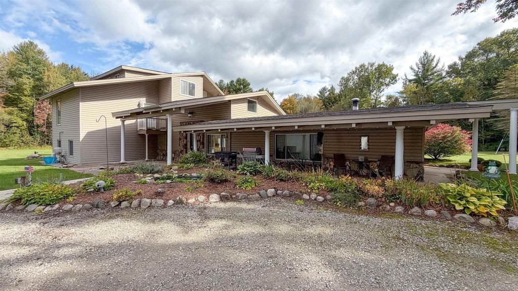 5061 Ellison Rd, Sterling