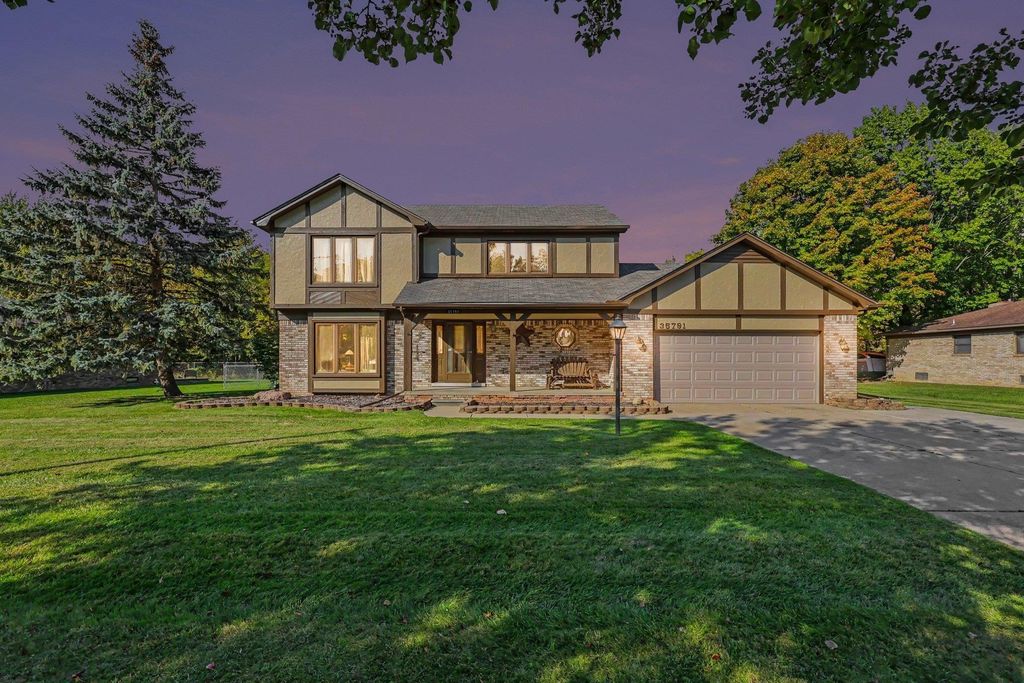 35791 Clarkston Ln, Richmond