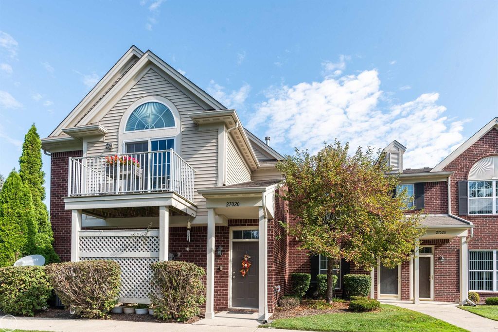 27020 Carrington  Pl, Harrison Twp