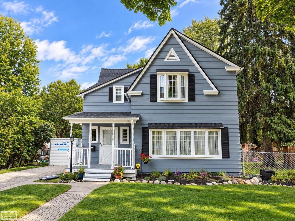 69858 N Main St, Richmond