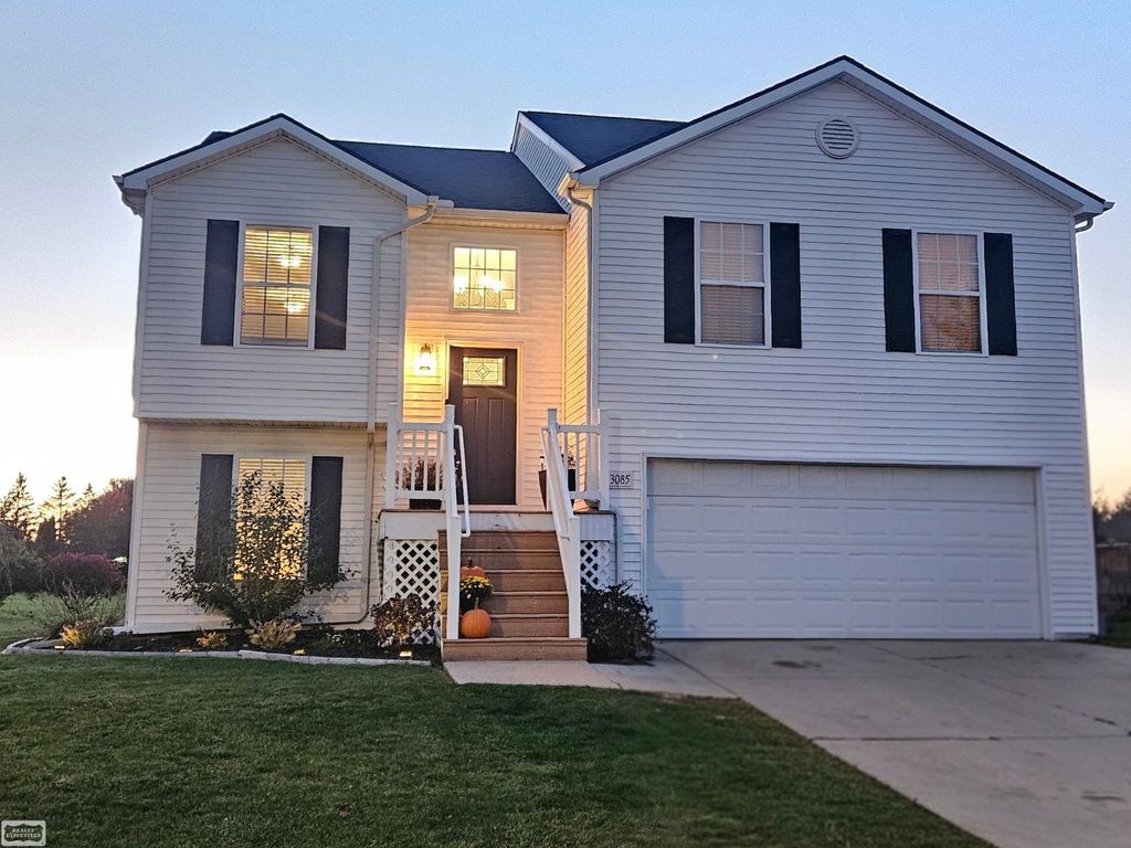 3085 Elk Creek, Swartz Creek