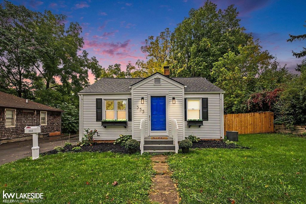 355 W Saint Clair, Romeo