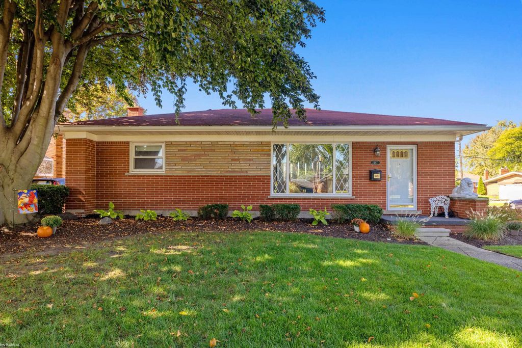 24871 Beierman Ave, Warren