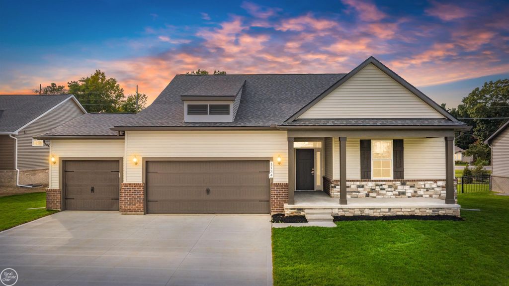 1134 Julian Ct, Waterford charter township