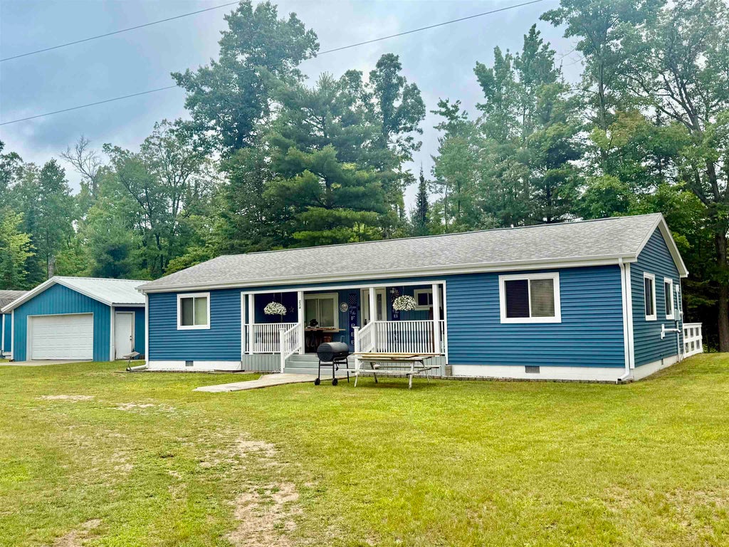 234 W Elder Dr, Summerfield township