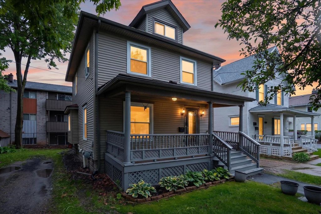 309 W Lapeer St, Lansing city