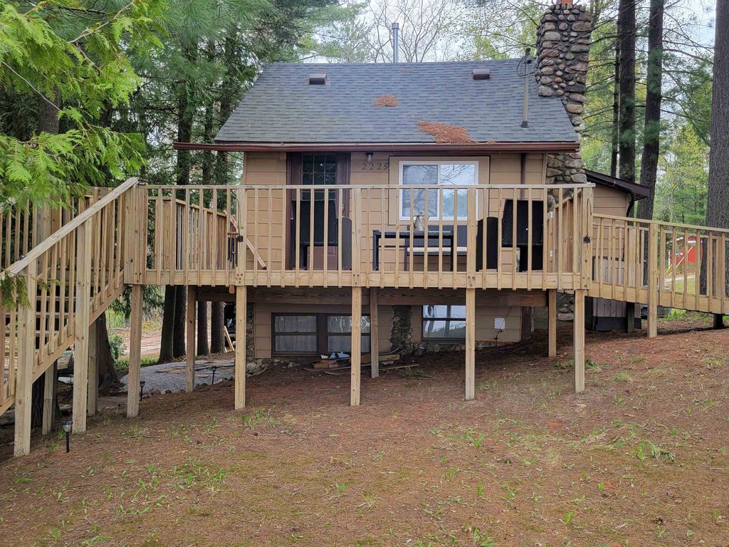 2229 E Townline Lake Rd, Hayes township