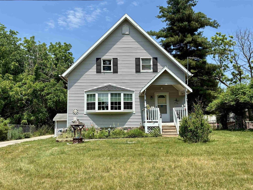 7100 Lynn St, Unknown City
