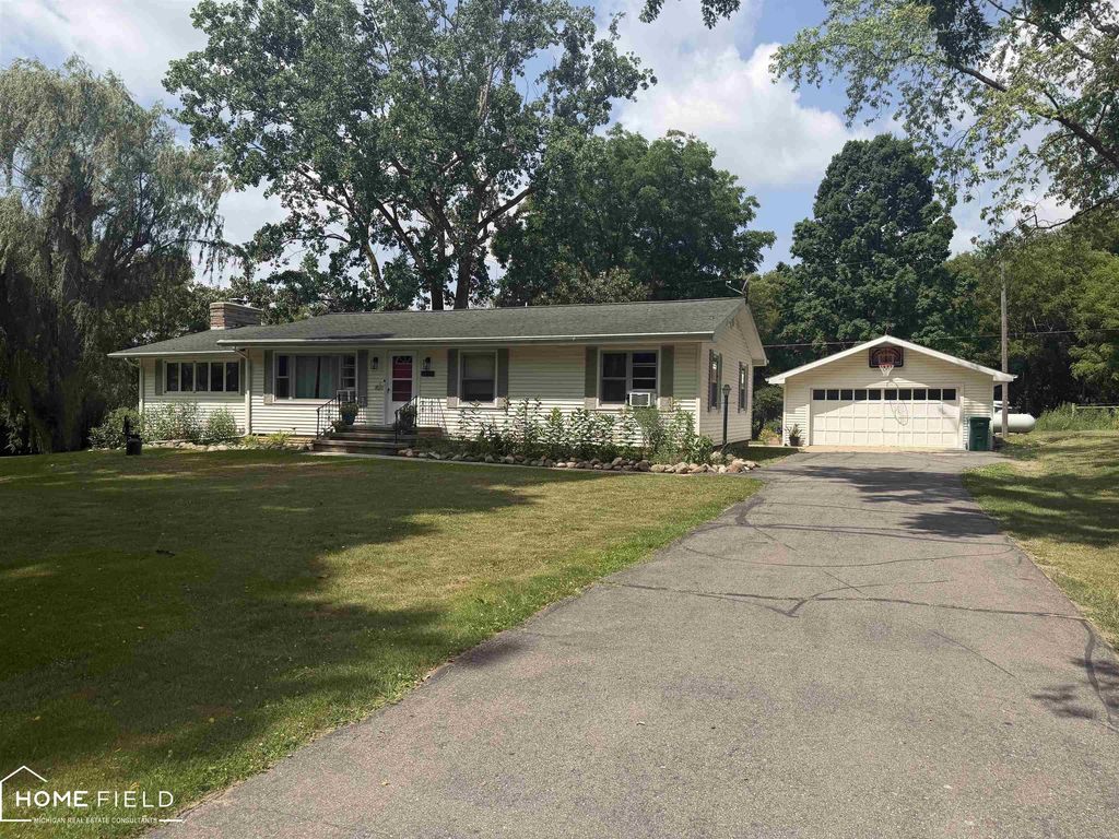 2660 S Morrice Rd, Owosso charter township