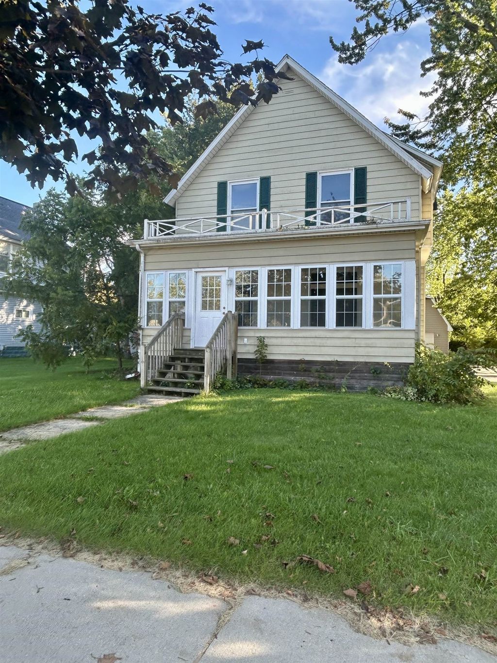 420 E Cedar St, Standish township