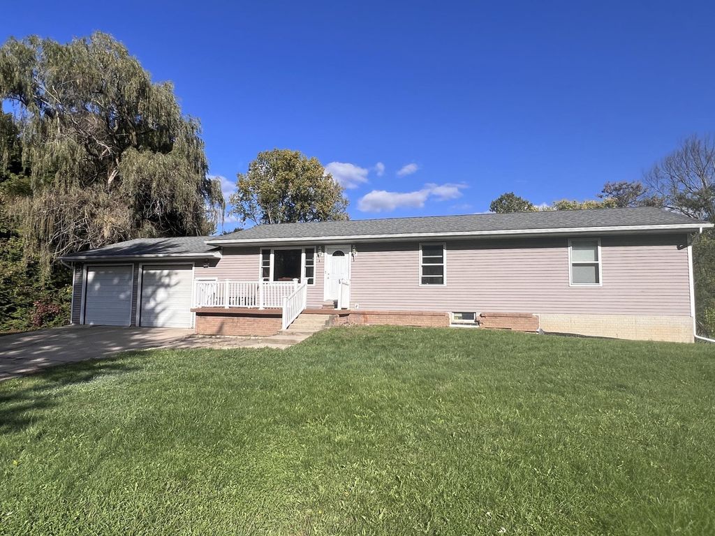 4660 E Lansing Rd, Bancroft