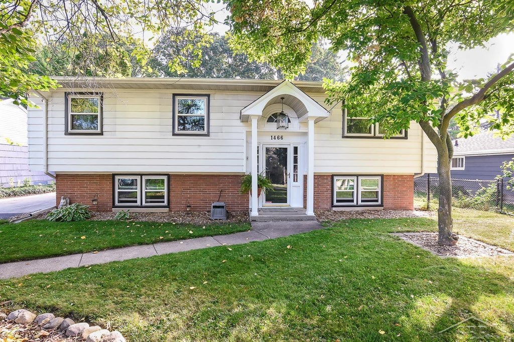 1466 Wilson Ave, Saginaw charter township