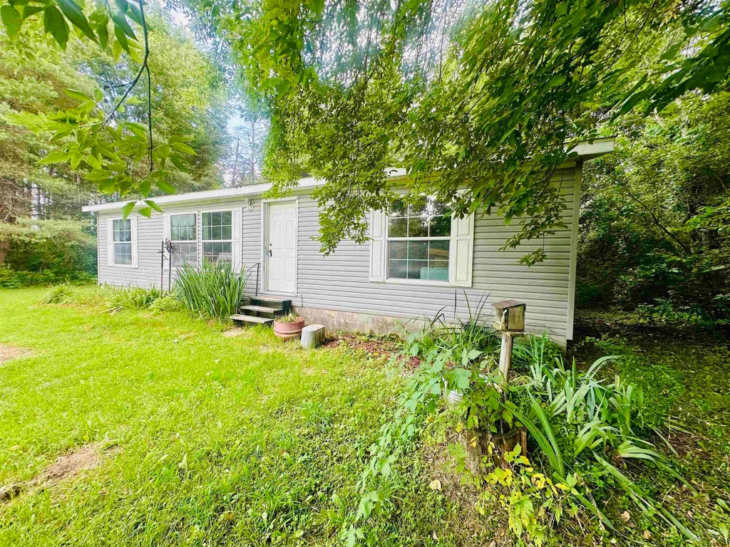 3553 Lee Hill Rd, Dayton township