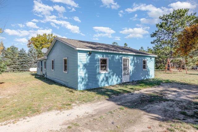 3645 Mack Dr, Mentor township