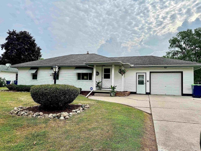 1129 Pacelli St, Saginaw charter township