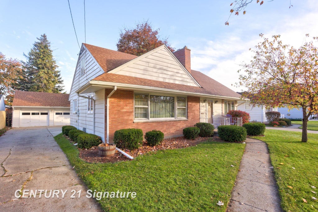 2838 Deindorfer, Saginaw city