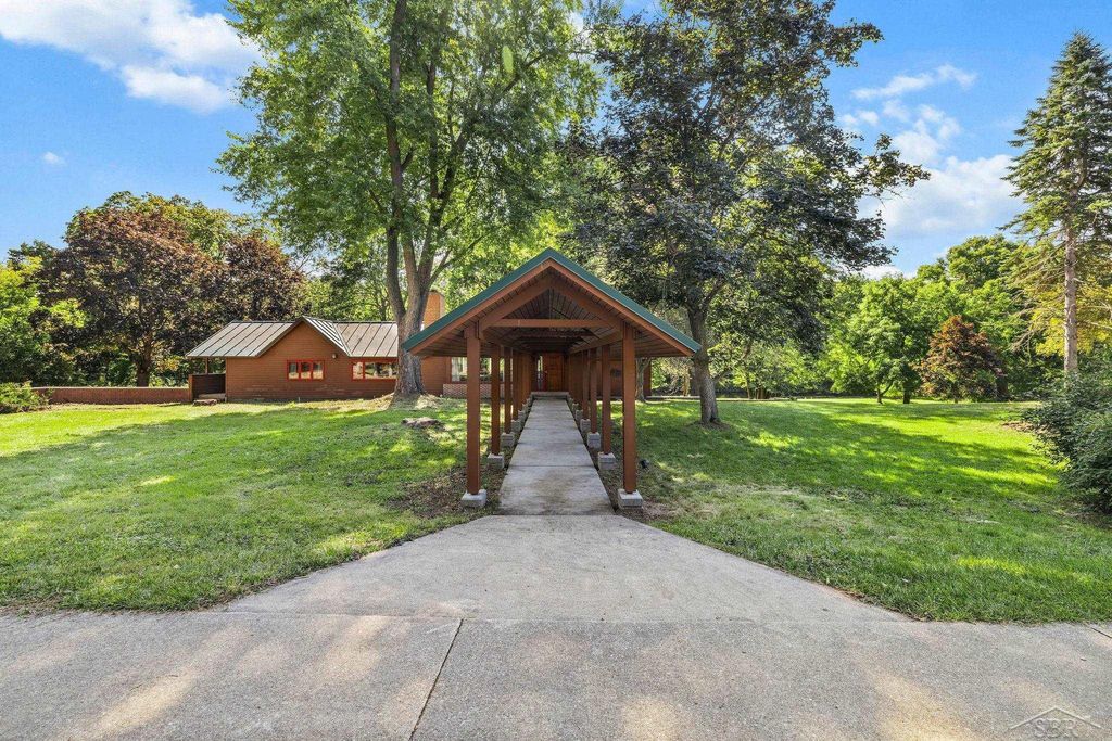 456/458 E Chippewa River Rd, Homer township