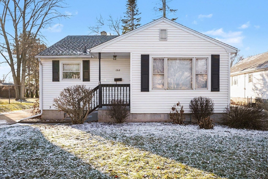 1312 Hine St, Bay City city