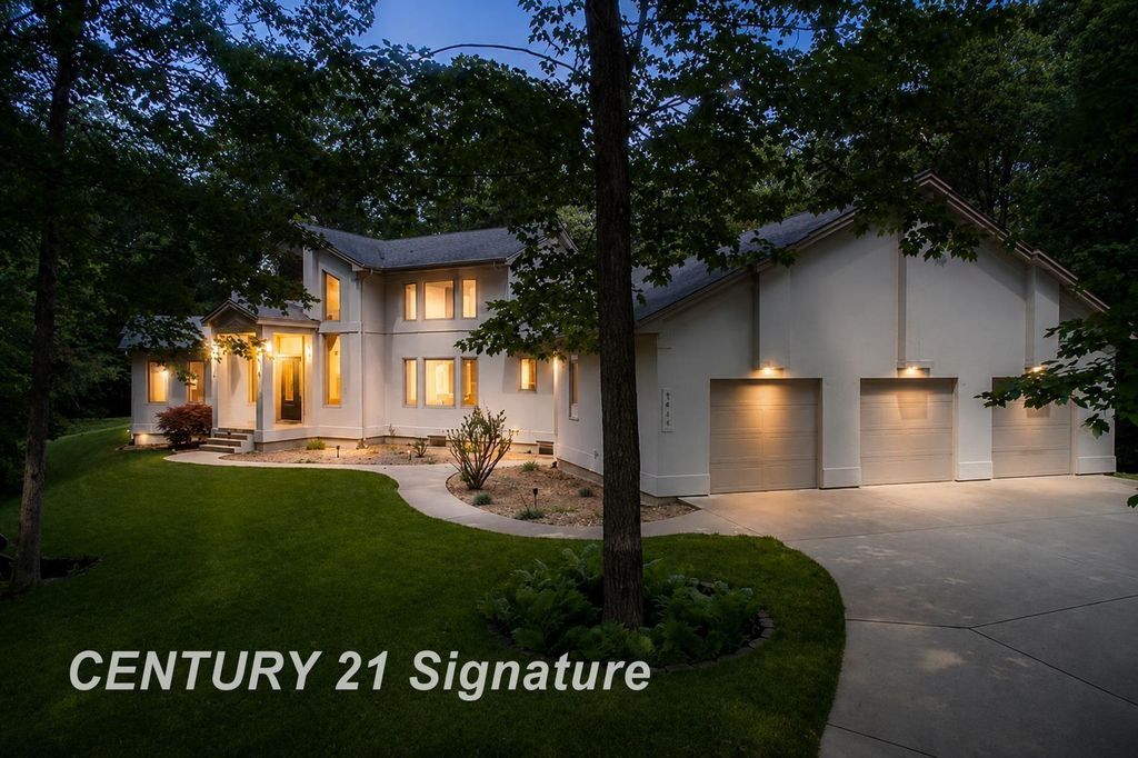 2627 N Odyssey Ln, Midland