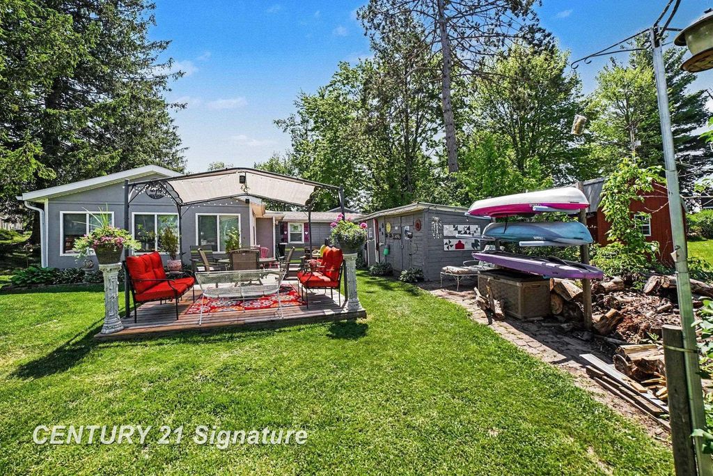 152 Hilda Dr, Surrey township