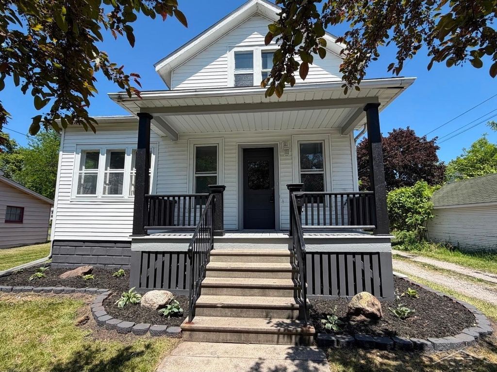 814 Mackinaw St, Saginaw city