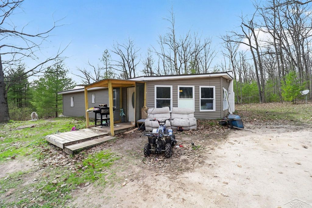 11820 Big Tower Rd, Briley township