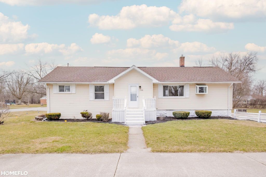 708 Sherman Rd, Carrollton township