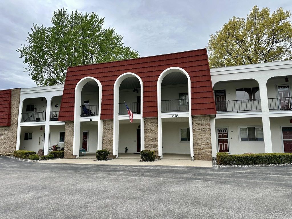 315 Kennely Rd, Saginaw
