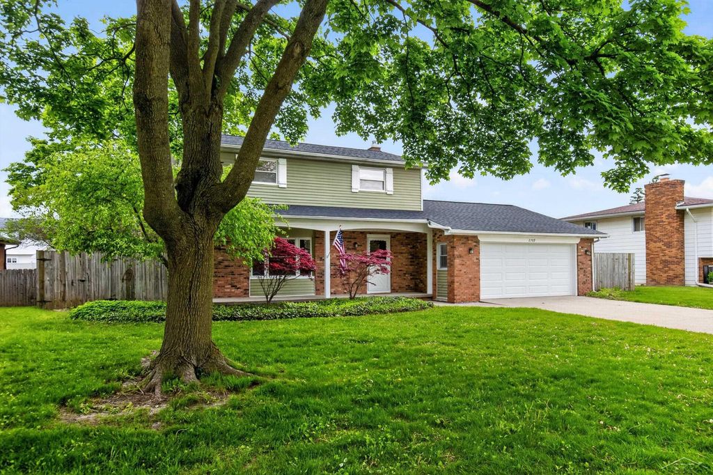 2789 Dunmore Dr, Saginaw