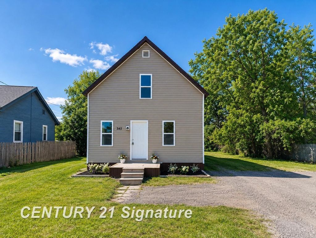 345 Shattuck Rd, Saginaw
