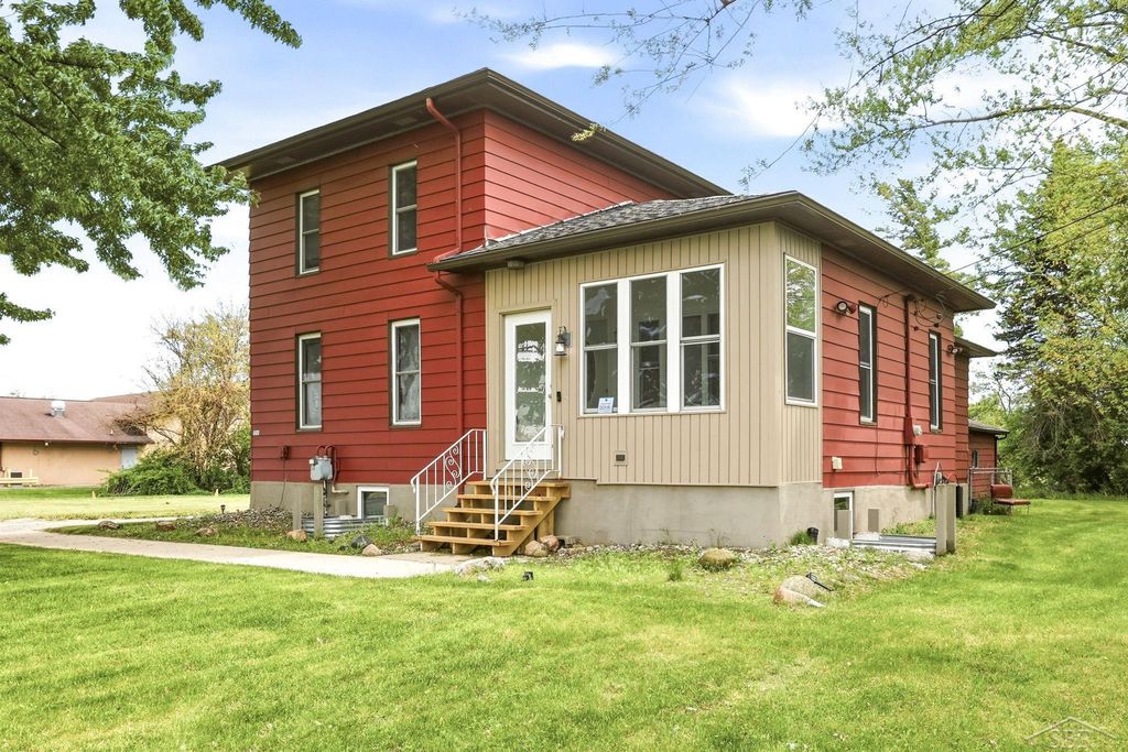 3285 Kochville Rd, Kochville township