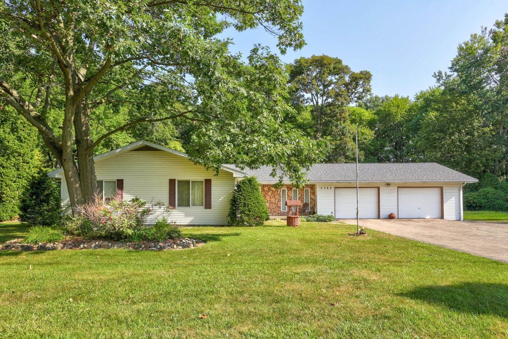 5745 E Townline Rd, Bridgeport charter township