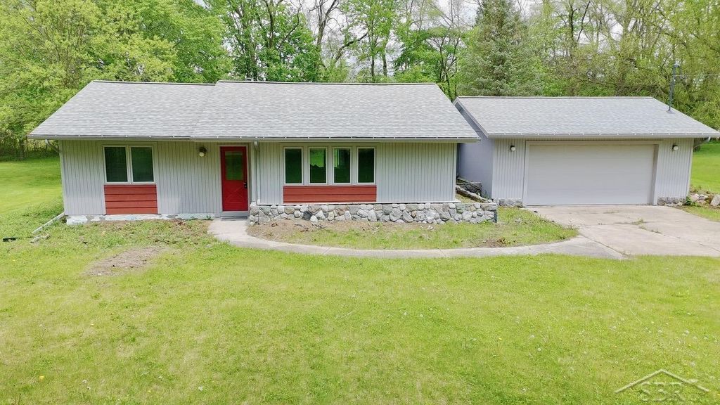 3087 E Gordonville Rd, Midland charter township