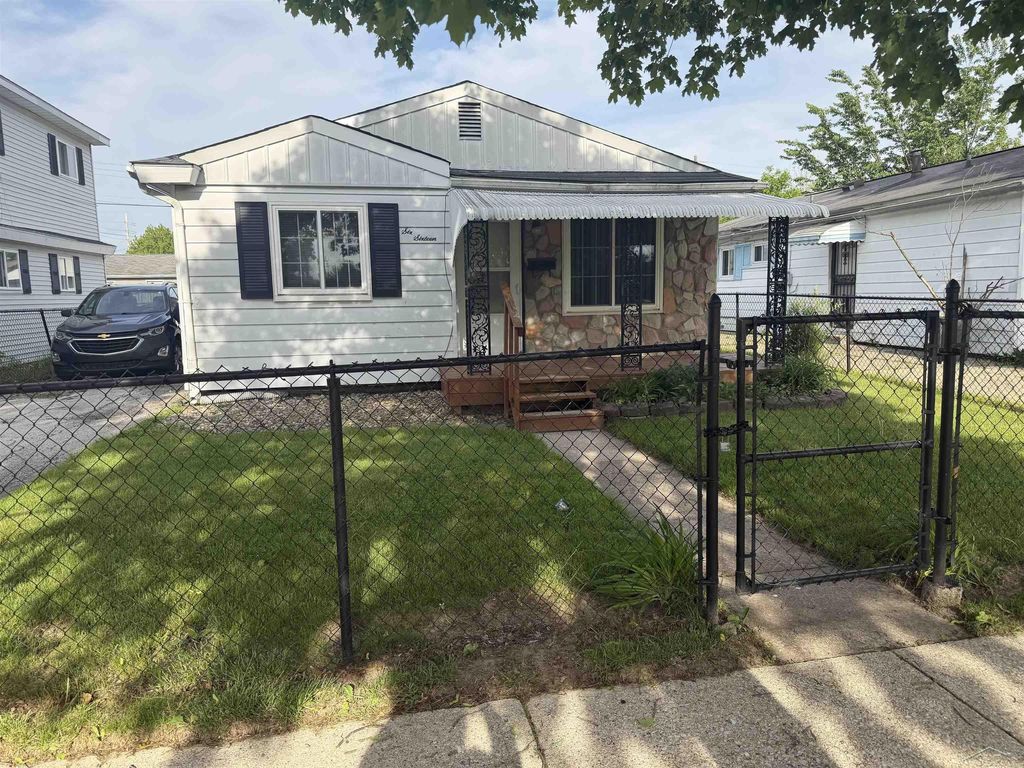 616 S 21st St, Saginaw
